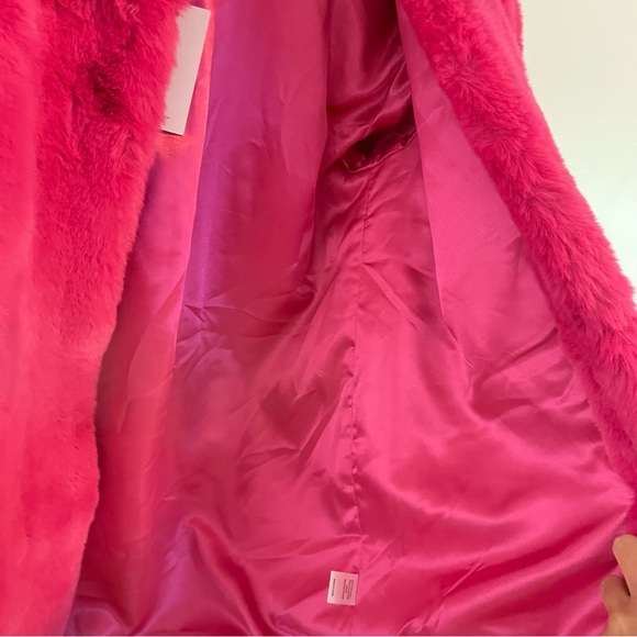 NWT Lovers + Friends Zoe Faux Fur Coat - Picture 8 of 14